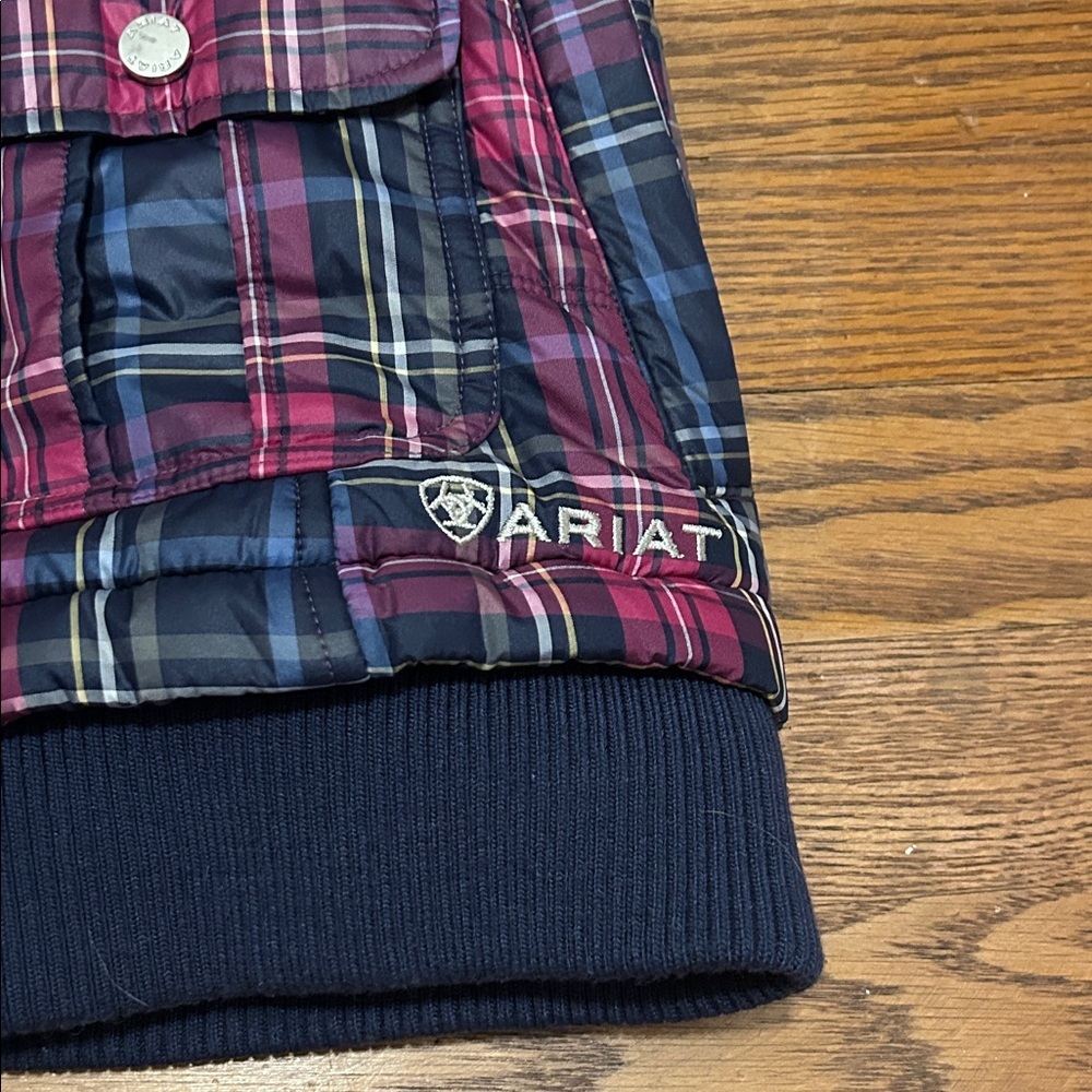 Ariat Vest Women’s L Blue/Pink Plaid Faux Fur Detachable Hood Quilted Western - Picture 3 of 13